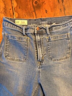 GAP 70s Flare High Rise Women’s Light Blue Patch-Pocket Denim Jeans W29/L28